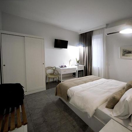 Konak Rooms L Skanderbeg Square 地拉那 外观 照片