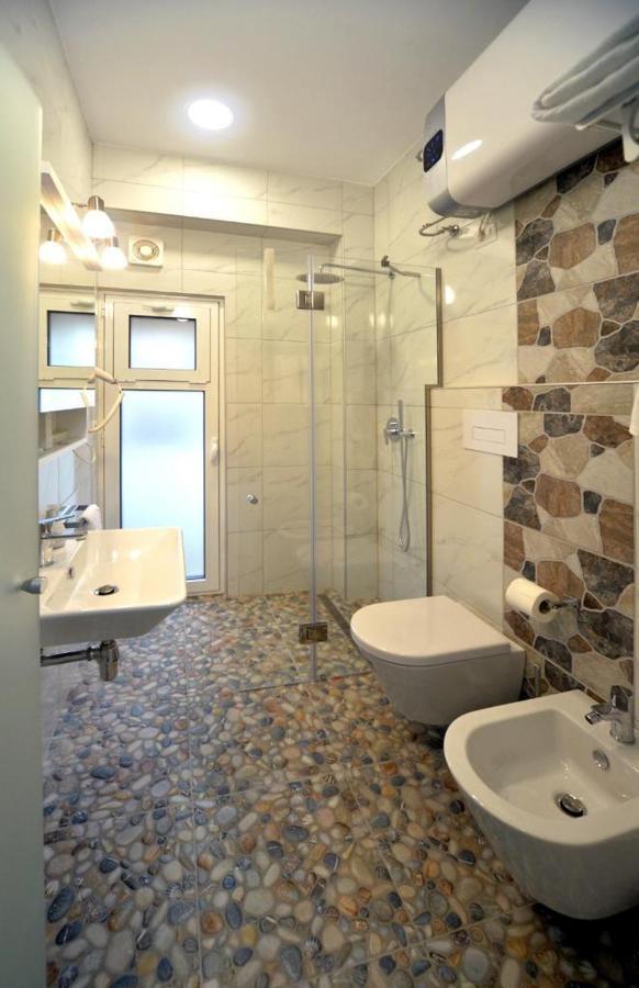 Konak Rooms L Skanderbeg Square 地拉那 外观 照片
